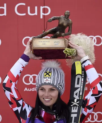 Кралица Анна с дубъл в Банско (ОБЗОР)