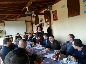 Айхан Етем се срещна с младежи в Крумовград