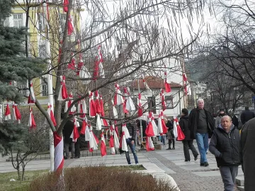 Променлива облачност на 02 март