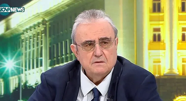 Огнян Минчев разпарчатоса полезните идиоти в парламента