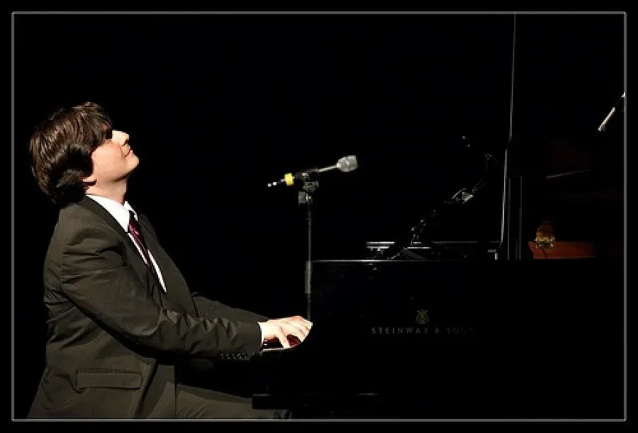 Емисари на Меркел посетиха Александър Райчев