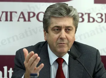 И старозагорските азбукари не приемат оставката на Първанов