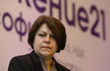 Дончева за оставката на Първанов: Изчакайте до април