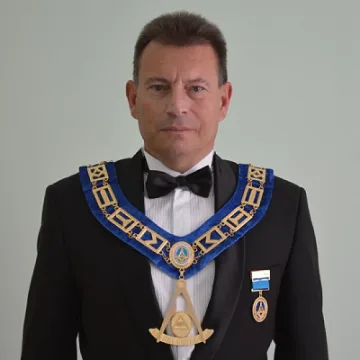 Масон бие брат заради шефа на "Миджур"