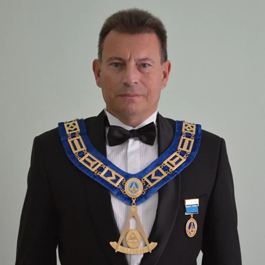 Масон бие брат заради шефа на "Миджур"