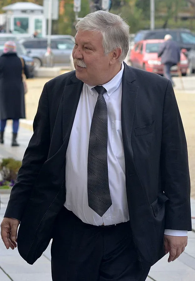 Стоян Тонев - За честта на пагона