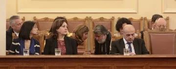 Горанов и Калфин обърнаха мача за дълга (ОБЗОР)