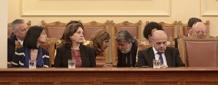 Горанов и Калфин обърнаха мача за дълга (ОБЗОР)