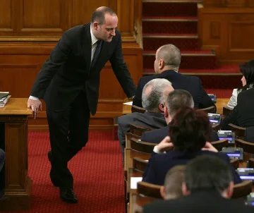 Кънев: Има нужда от дълга
