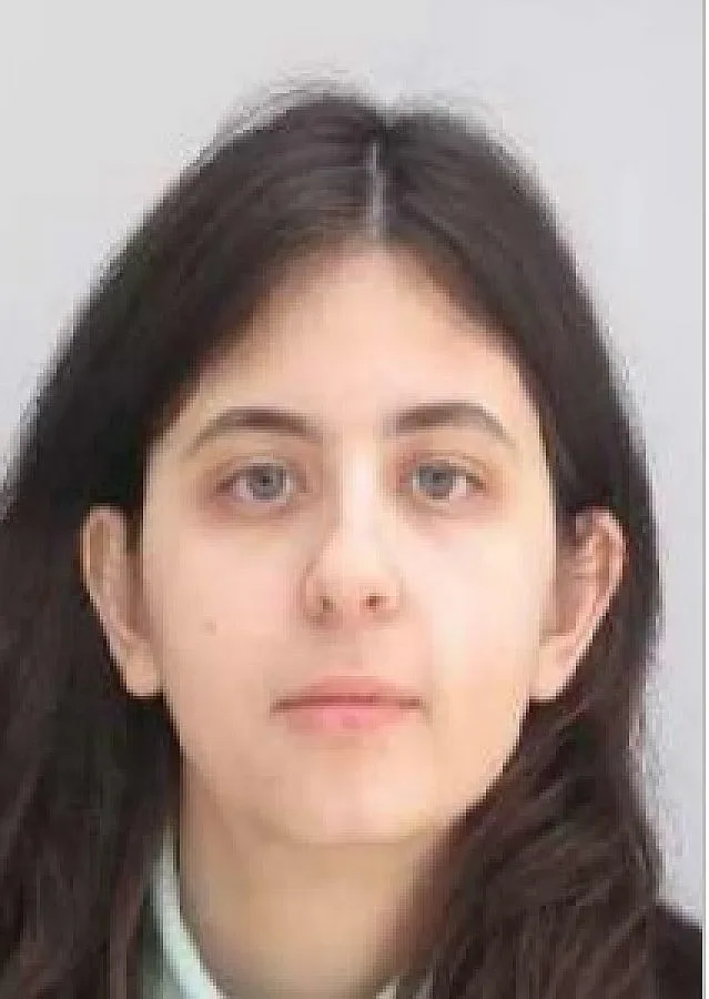 Полицията издирва млада петричанка