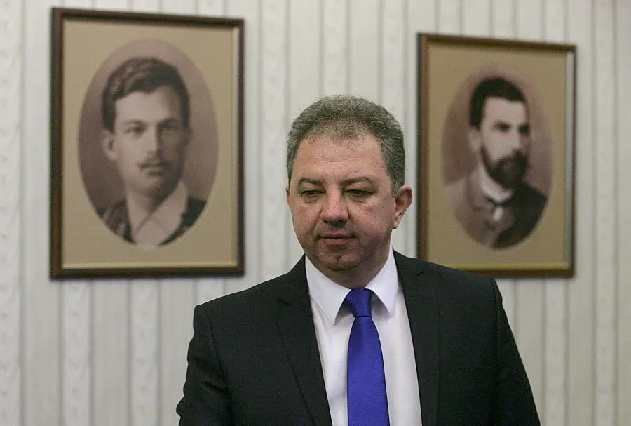 Задължително гласуване още за местните избори искат от ПФ