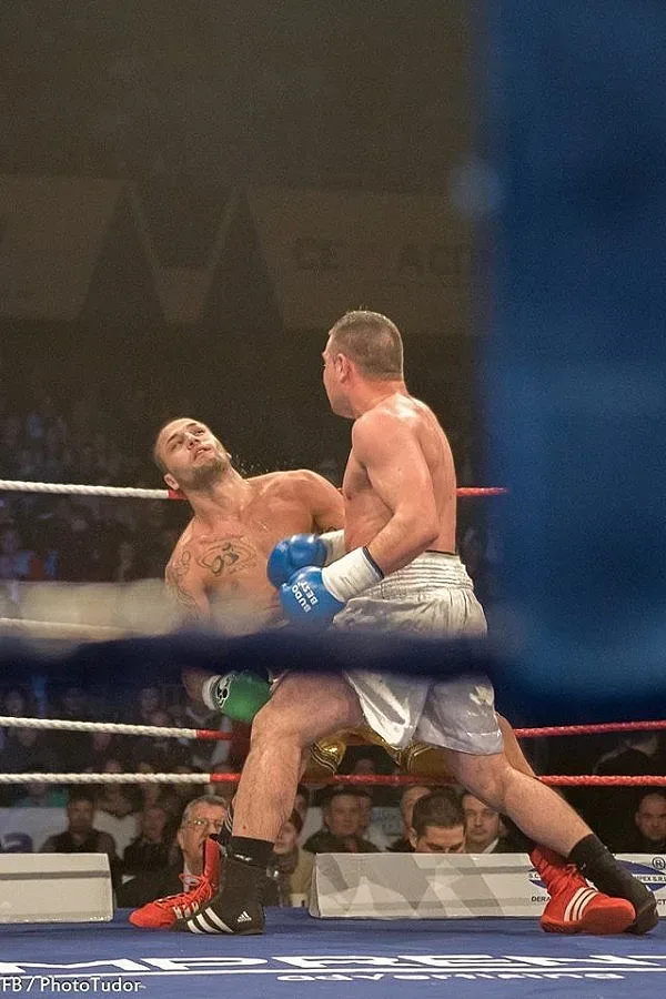 Крият нокаут на Благой Найденов