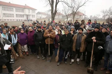 Ромите от Долни Цибър искат работа