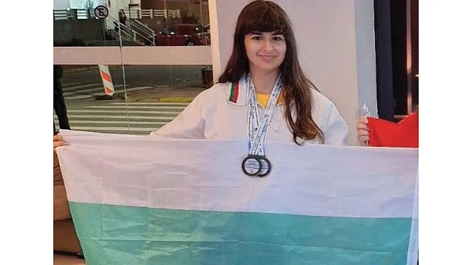 Браво! Ученичка грабна два медала на световното първенство по шахмат