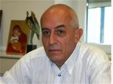 Дончева даде десен мигач