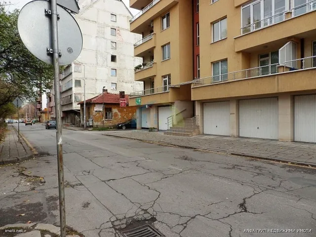 Безумието продължава! Тези имоти побъркаха народа