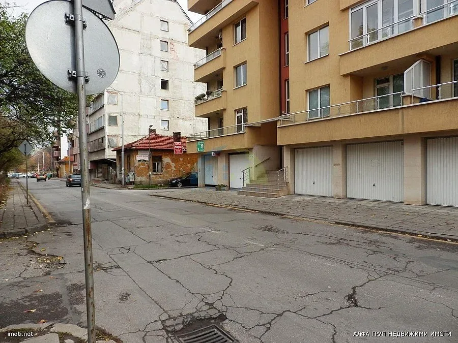 Гаражът колкото гарсониера