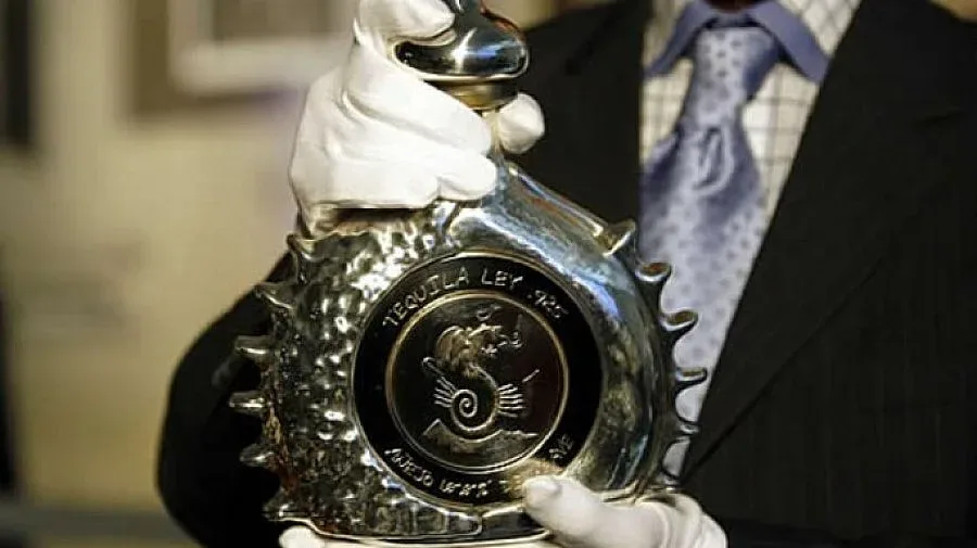 $ 1 млн. за бутилка текила