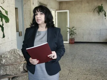 Петкова: Без адекватни действи енергетика ще колабира