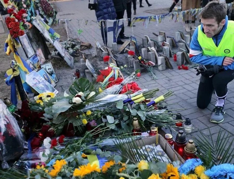 Киев почита паметта на жертвите на Майдана