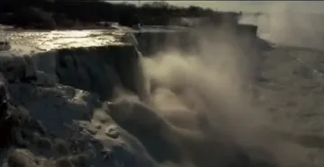 Студ скова САЩ, отменят 1500 полета (ВИДЕО)