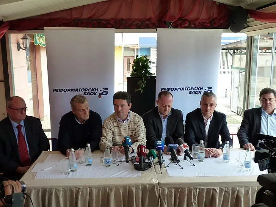 Реформаторите си писаха "Мн. добър" 4.50