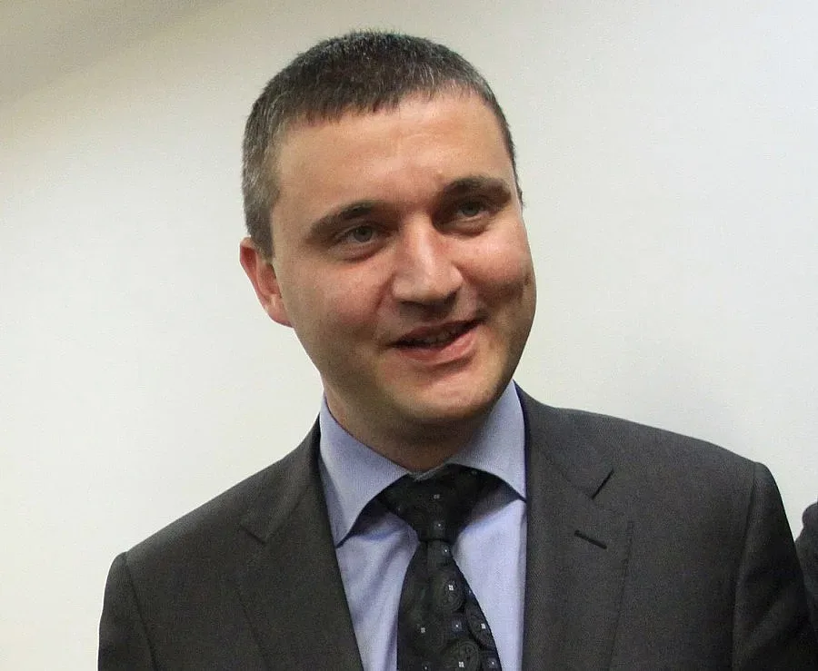 Горанов: Не е дълг, а наемане на консултанти