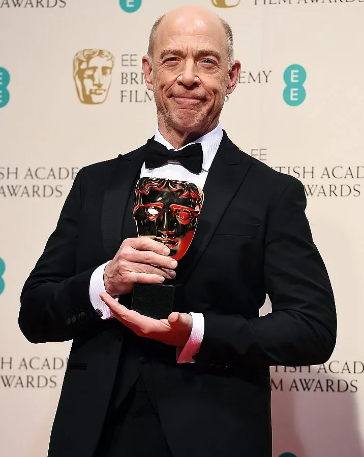 Джeй Кей Симънс - гаднярят добряк