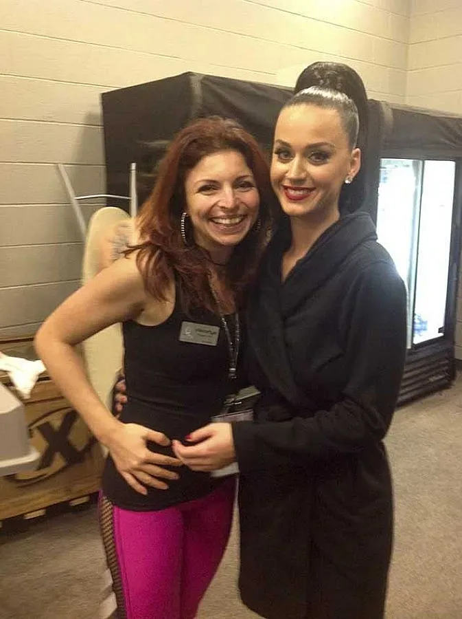 Русенка влезе в екипа на Кейти Пери