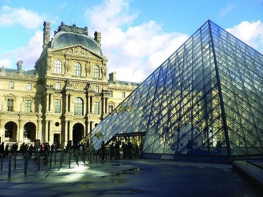 100 бизнесмени в Лувъра за Севт III