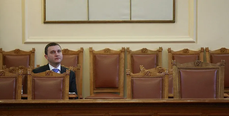 Горанов: Заем или намаляваме харчовете (ОБЗОР)