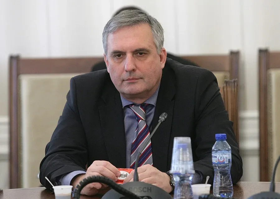 Калфин против данък върху ниските пенсии