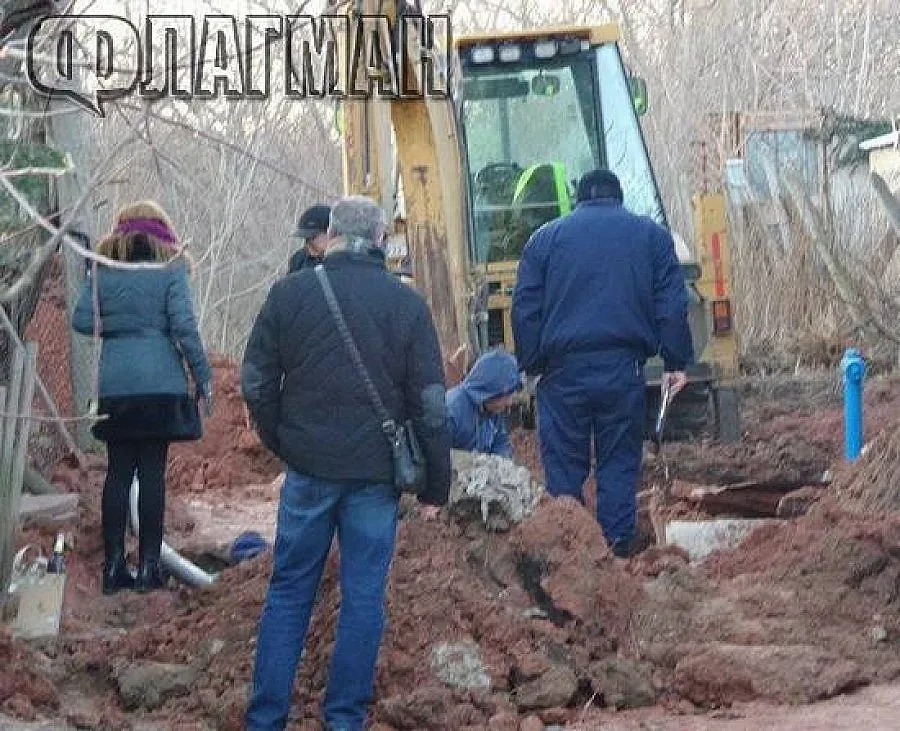 Мъж от Благоевград е затрупан в Бургас