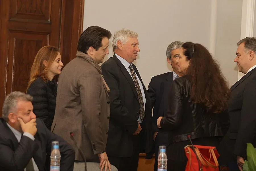 НЗОК алармира за забавяне на парите за здраве