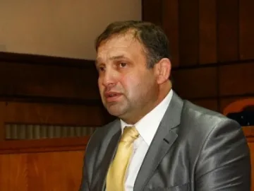 Делото срещу кмета на Исперих заапочна отначало