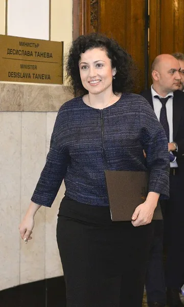 Фермерите получиха 1,8 млрд. за 100 дни