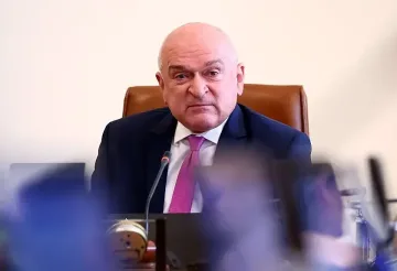 Главчев: Пеевски не ми се е обаждал да иска централа, но други двама лидери са