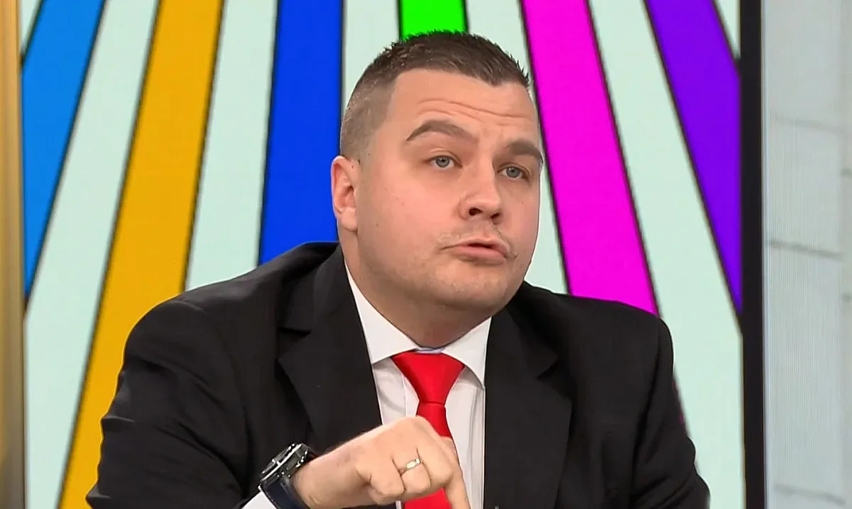 Човек на Слави видя кой ще реши битката в парламента