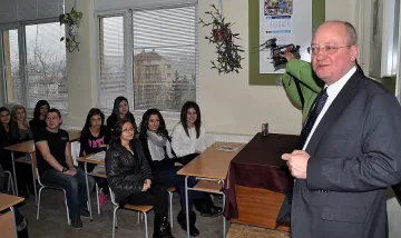 Министър Танев посети Хасково с предложение за разкриването на колеж