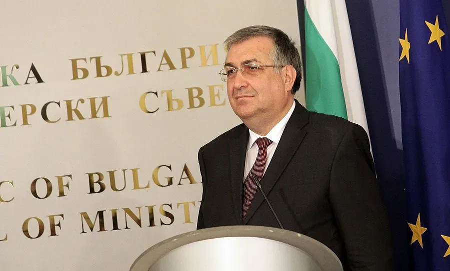 Близнашки се оплака, че бил подслушван