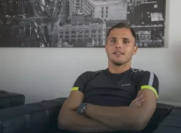 Гикевич подписа за година и половина с "Левски"