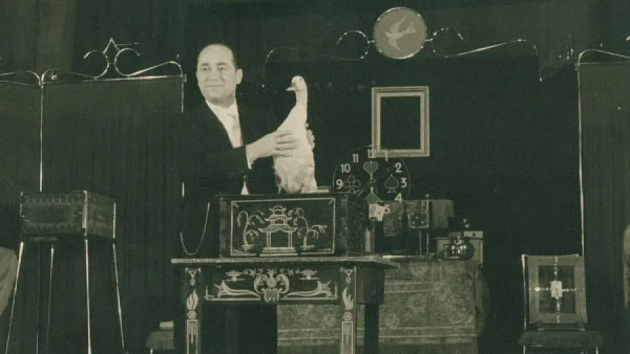 Сенко към Тато: И аз крада, но връщам