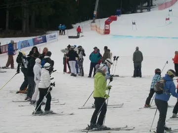 По-евтини ски след 8 март