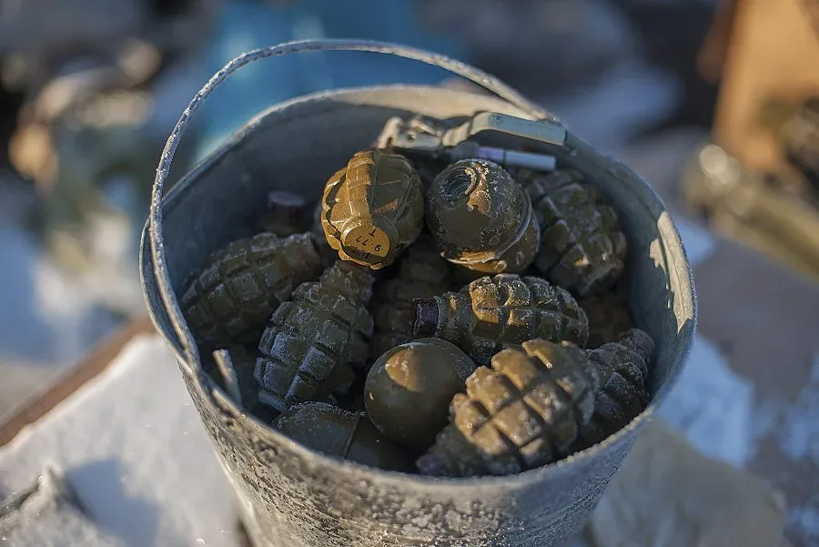 Бой и обещания за мир в Украйна (ОБЗОР)