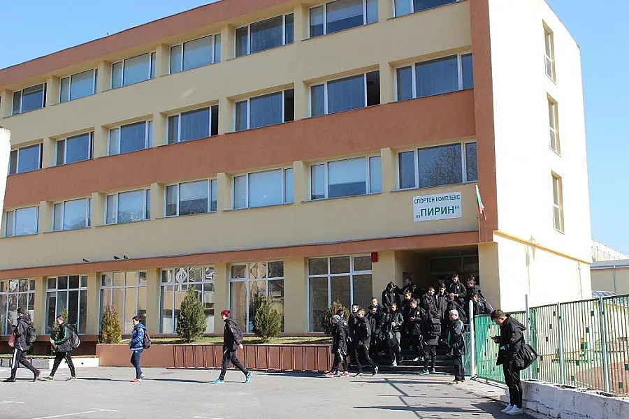 Нова столова и компютърна зала за малките спортисти на Благоевград