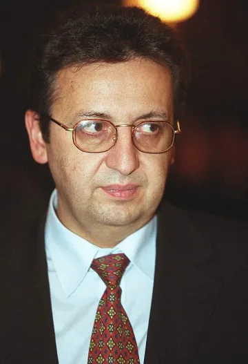 ГЕРБ и реформатори против Костов в БНБ