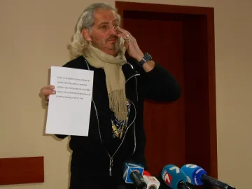 Удължават с две години разследването за кокаиновия кораб  