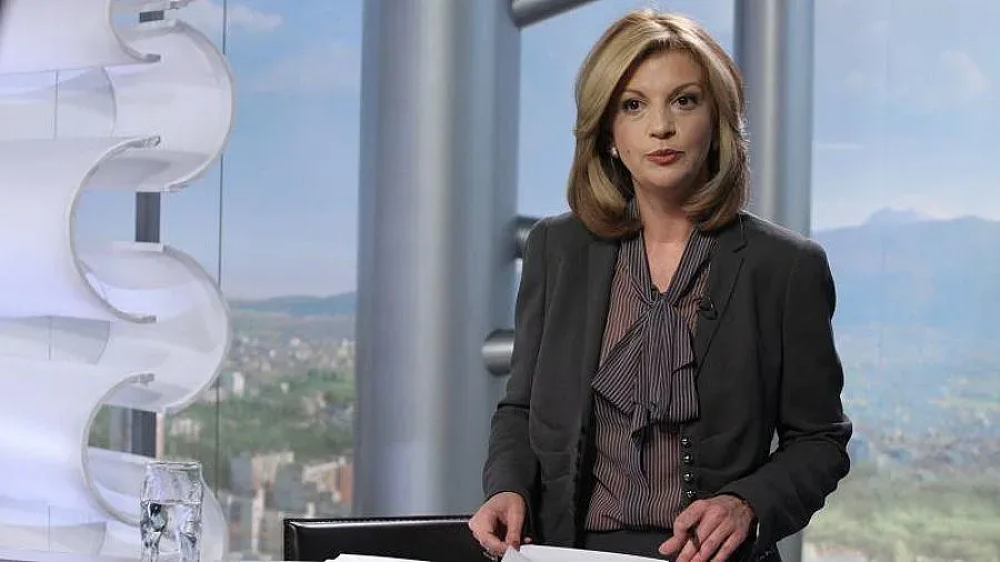 Миа Сантова роди момиче