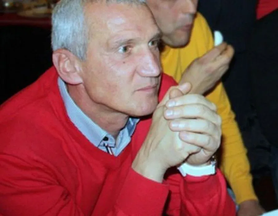 Самоуби се треньорът педофил от Варна