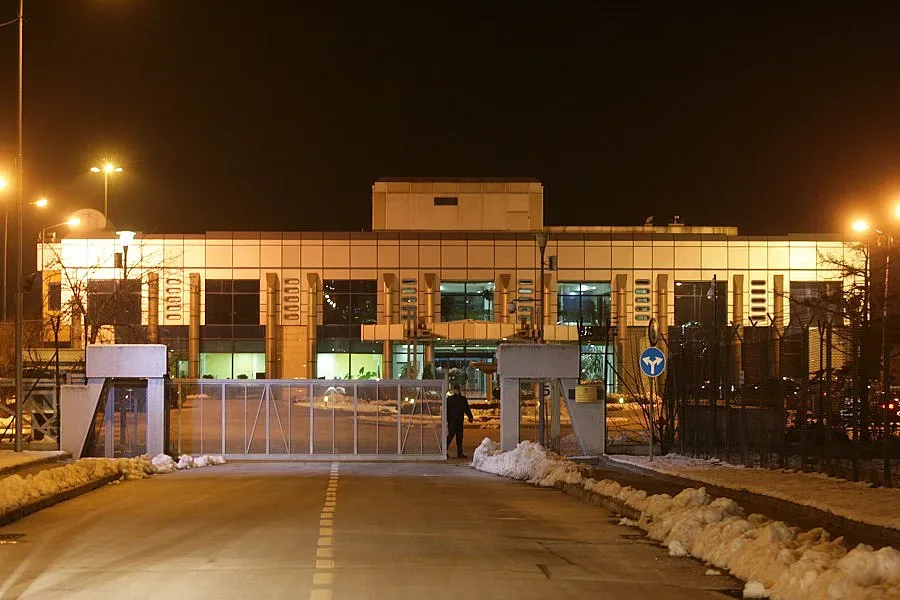 Брифинг за аварията с "Фалкона"